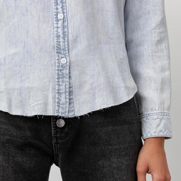 ✨ Rails Ingrid Raw Hem Shirt Button Down Lyocell Linen Blue Light Acid Wash - Picture 3 of 11